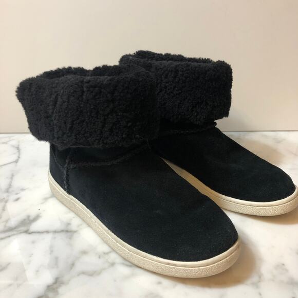 UGG Shoes - UGG Declan Black Sneaker Boot size 6 women's Black and White